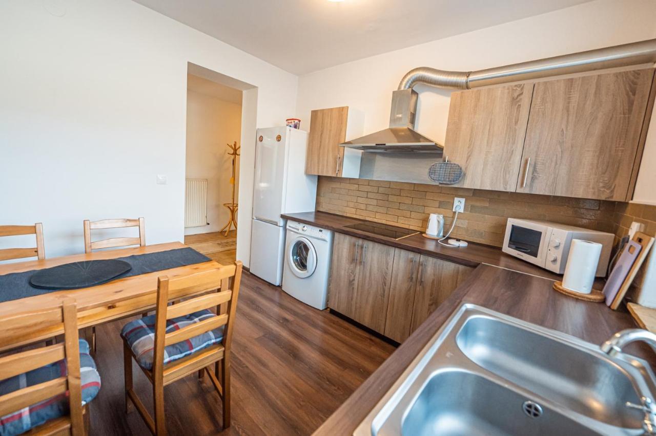Xlsuite Apartment Comfort Piest'any Eksteriør billede