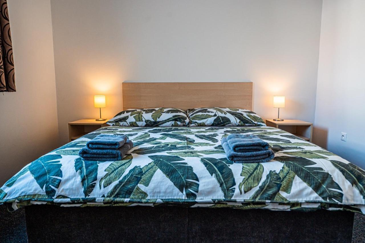 Xlsuite Apartment Comfort Piest'any Eksteriør billede