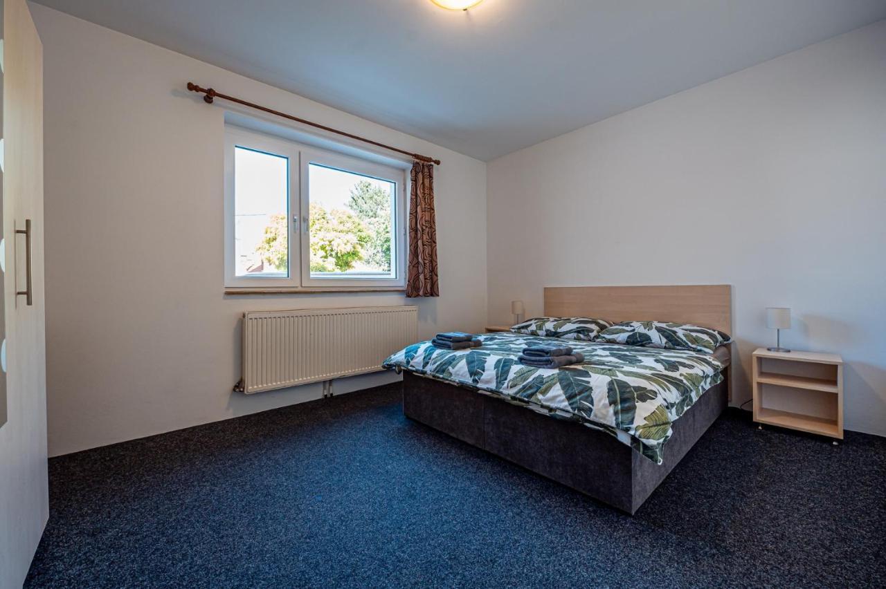 Xlsuite Apartment Comfort Piest'any Eksteriør billede