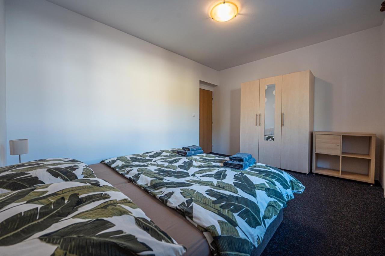 Xlsuite Apartment Comfort Piest'any Eksteriør billede