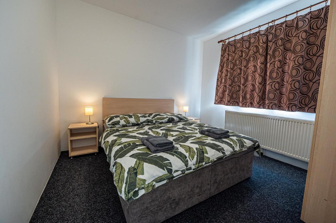 Xlsuite Apartment Comfort Piest'any Eksteriør billede