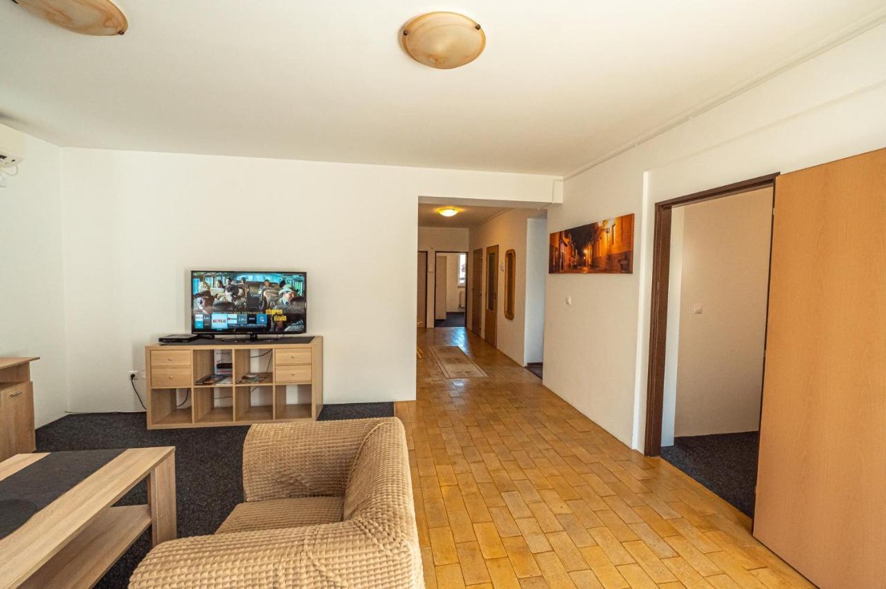 Xlsuite Apartment Comfort Piest'any Eksteriør billede